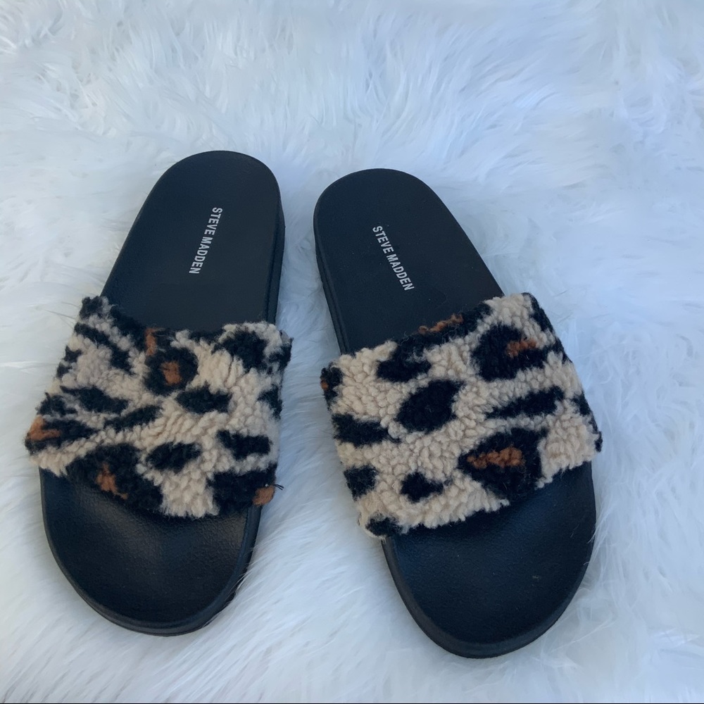 Steve Madden Slides Animal Print Fuzzy 10 - image 1